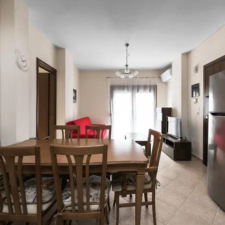 Villa #Luxlikehome Nikiti Central Maisonette 1 *